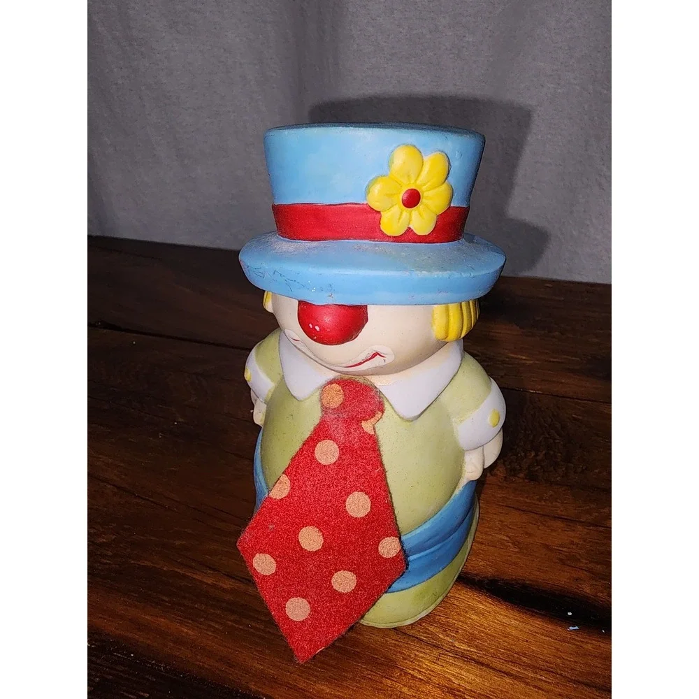 Vintage Porcelain Clown‎ wearing felt tie